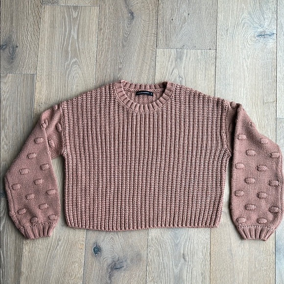 Moon & Madison Camel Crew Neck Sweater with Textured Sleeves - Picture 1 of 2
